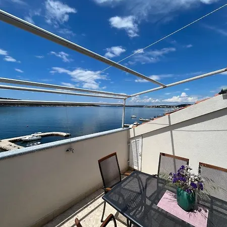 Seaside House Dragica